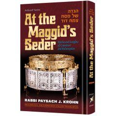 At The Maggid's Seder - Stories and Insights of Grandeur and Redemption [Hardcover]