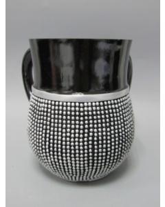 Wash Cup Polyresin Black White Balls
